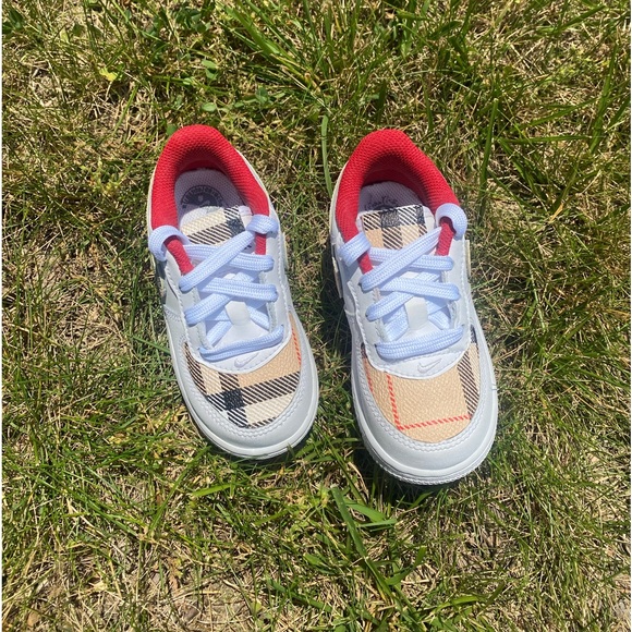 red burberry af1